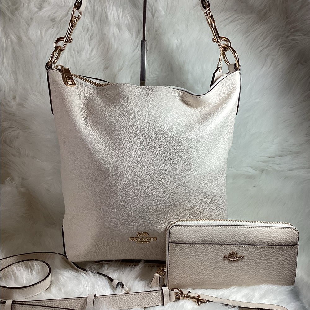 🔥🔥Stunning Coach Abby Pebbled Leather Shoulder Bag w/Chain Strap and wallet